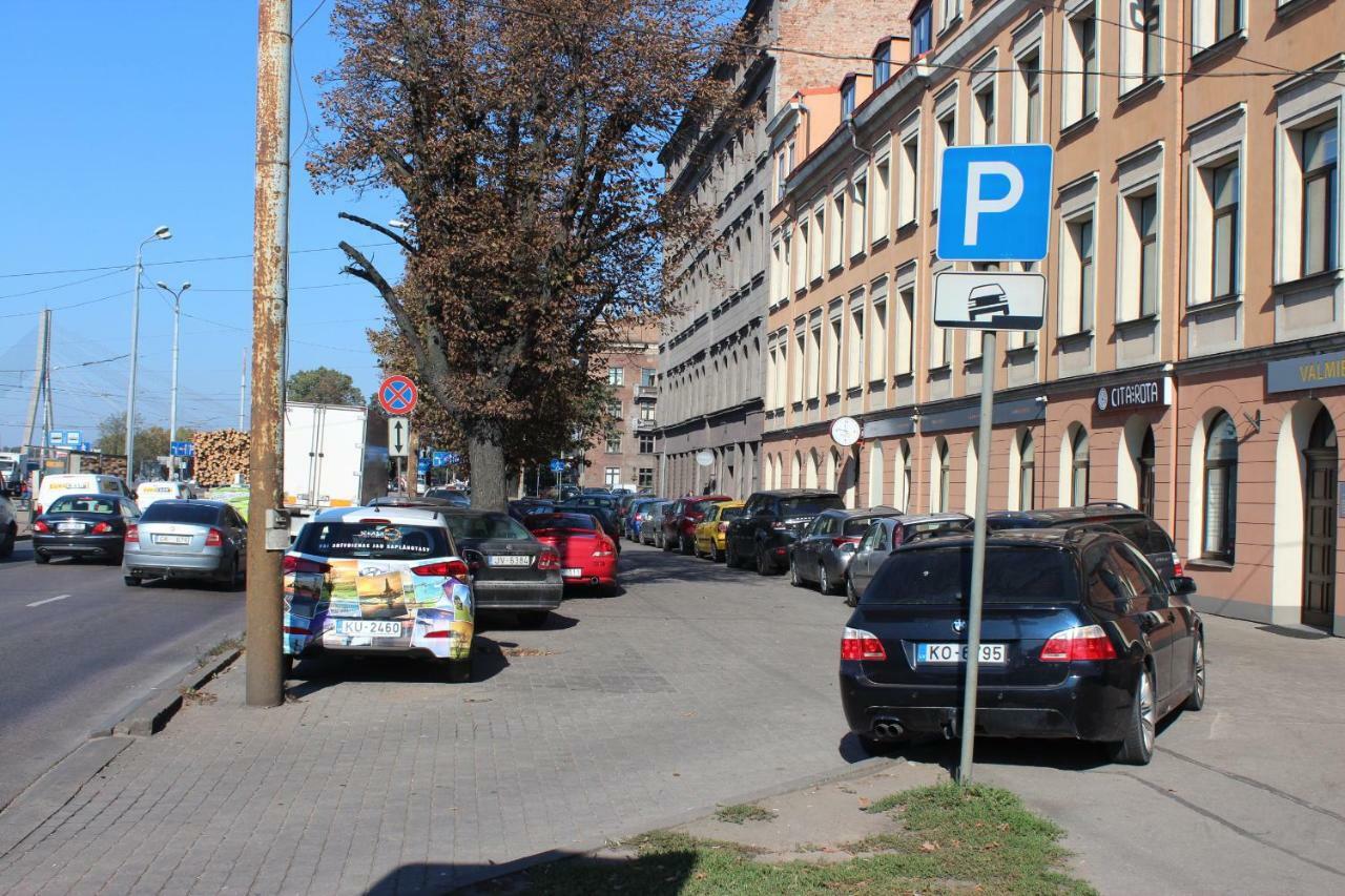 Three-Bedroom Apartment On Peldu 19 Riga Eksteriør billede